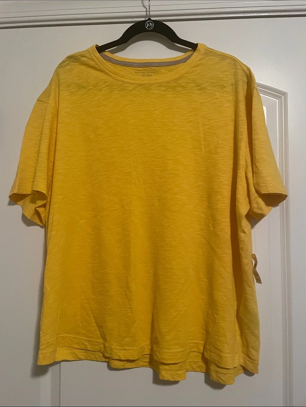 Banana Republic Men's Short Sleeve Crewneck T-Shirt in Yellow